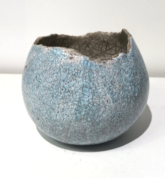 Susan Luker, Hand pinched Raku Pot 8cm